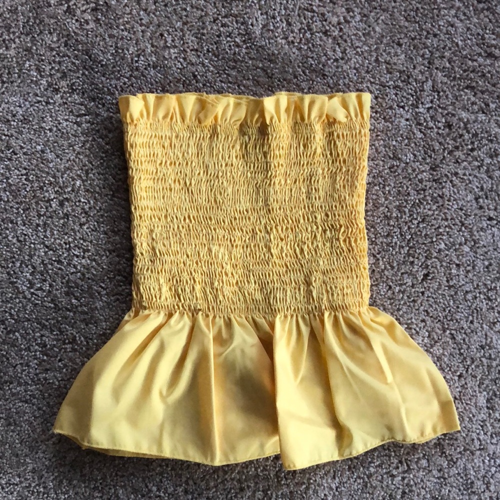 Yellow strapless top